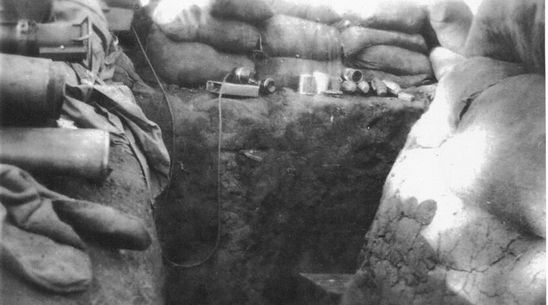 1841=1339 Italy Foxhole001