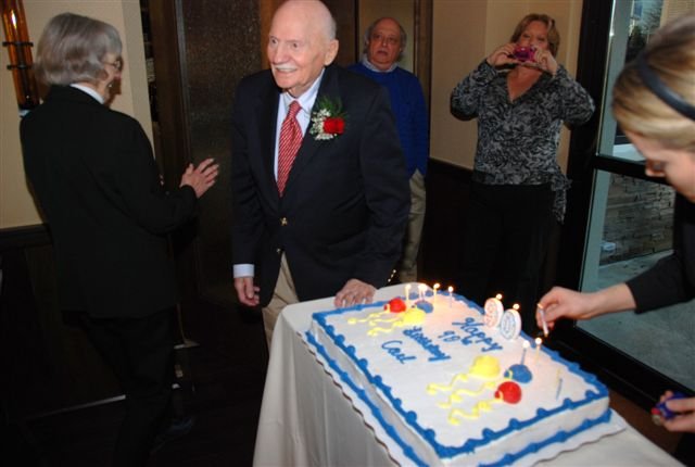 21999=3732 Carl  s 90th Birthday Dec. 5 2009  Holly  s  038