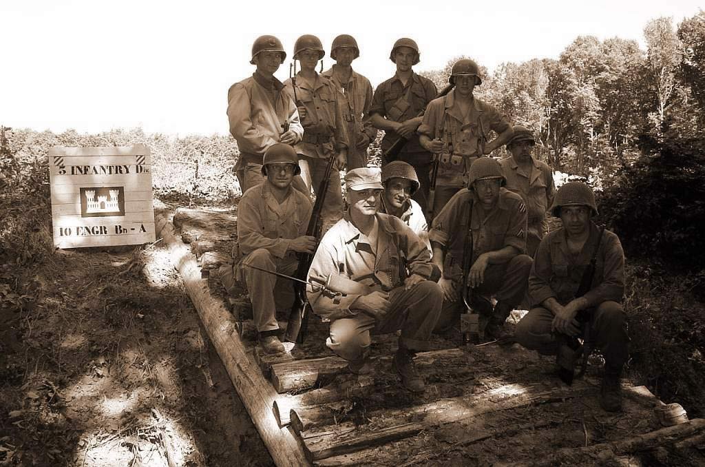 2434=2033 10thEngReenactors2