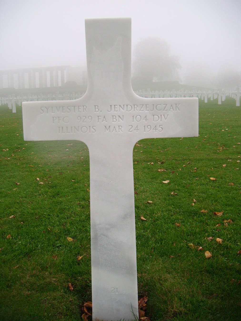 24370=4256 Fallen Polish US GI Henri Chapelle Cemetary