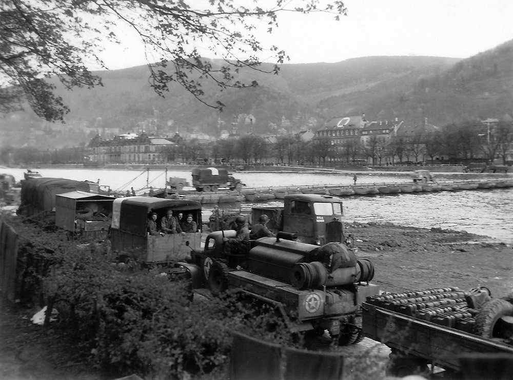 2516=2131 555 Engr Bn B Coy bridge at Heidelberg 1 2516=2131 555 Engr Bn B Coy bridge at Heidelberg 1