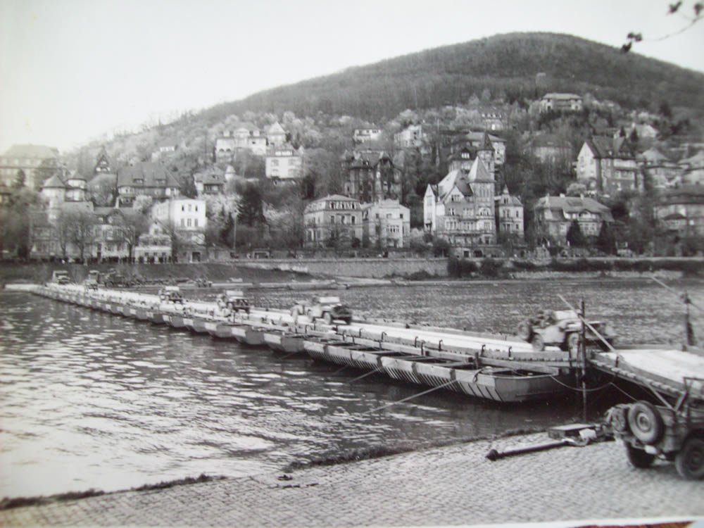 2516=2132 555 Engr Bn B Coy bridge at Heidelberg 2 2516=2132 555 Engr Bn B Coy bridge at Heidelberg 2