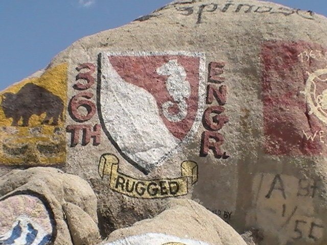 2851=2829 painted rocks ft.erwin 010